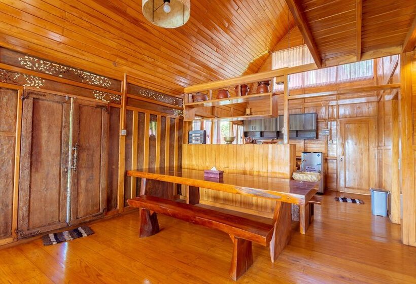 بنسيون Villa Gajah Mas Bedugul