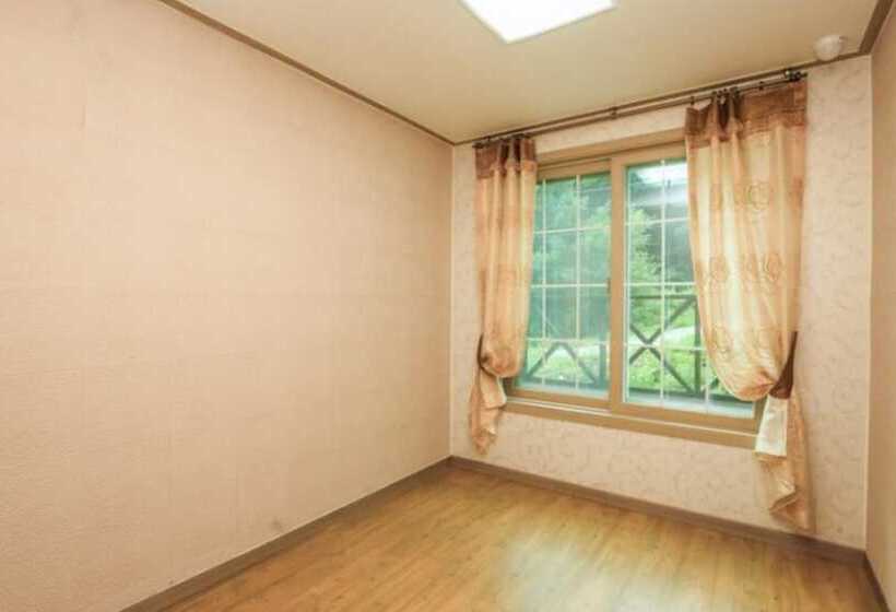 Pyeongchang Heungjeong Sketch Pension