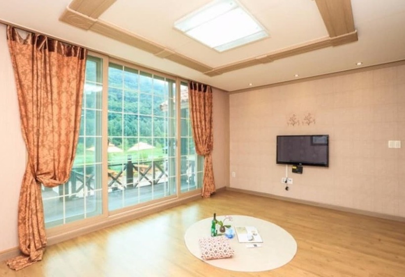 Pyeongchang Heungjeong Sketch Pension