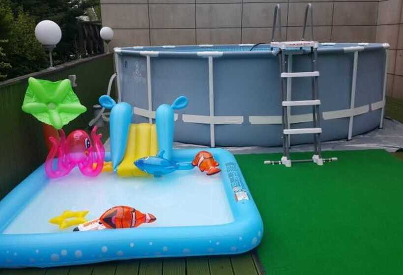 Pyeongchang Heungjeong Sketch Pension