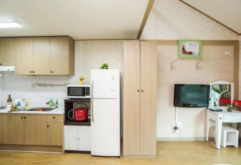 Pyeongchang Heungjeong Sketch Pension