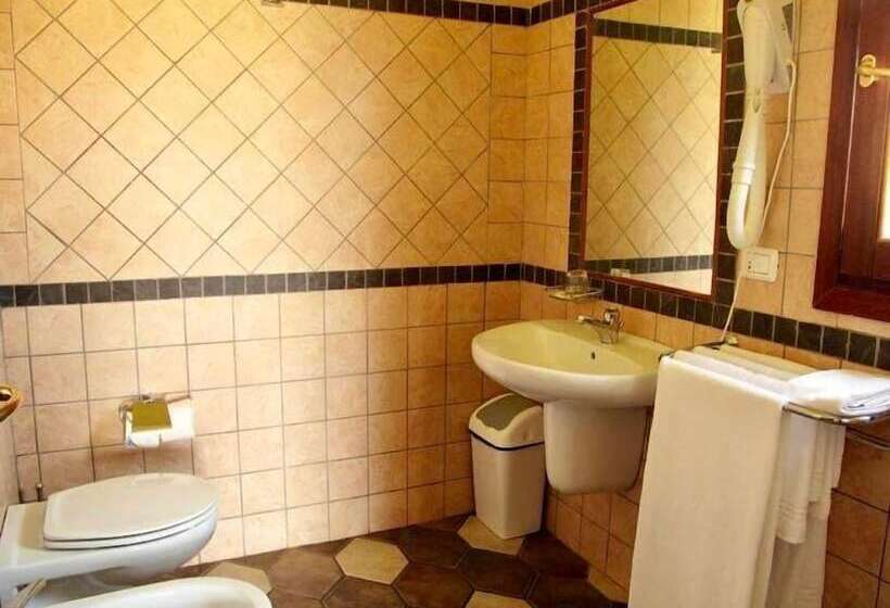 Курорт Family Rooms Budoni