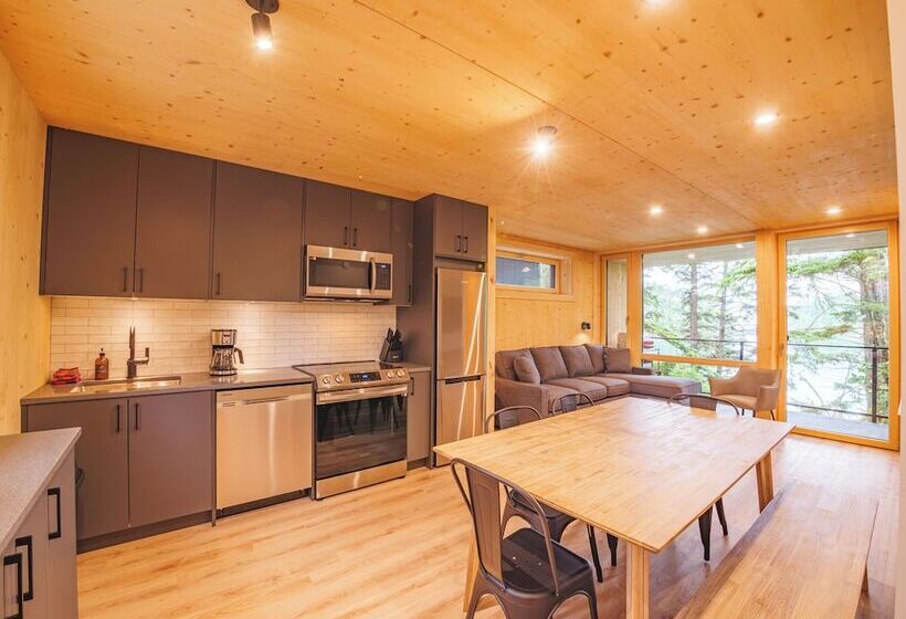 リゾートホテル The Cabins At Terrace Beach