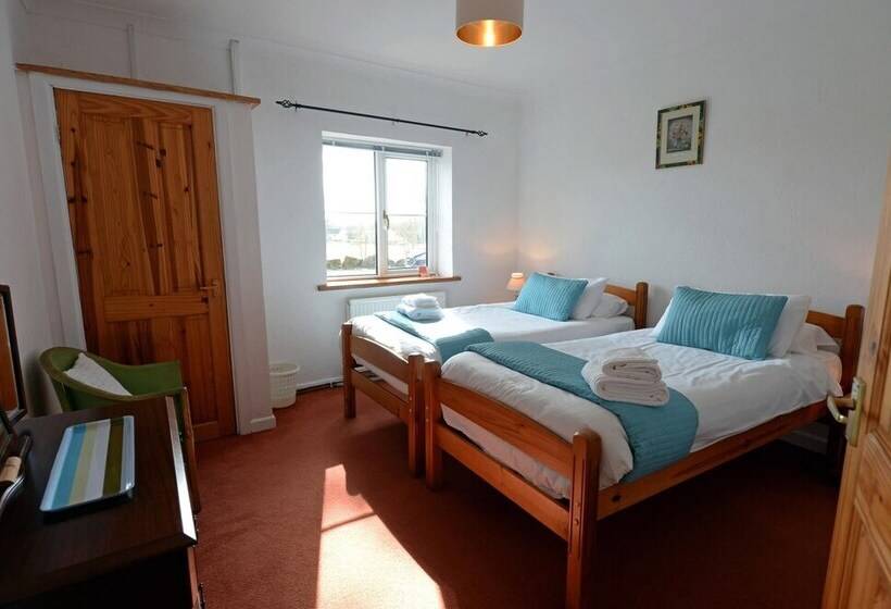 Y Bwthyn   Cosy Cottage With Parking