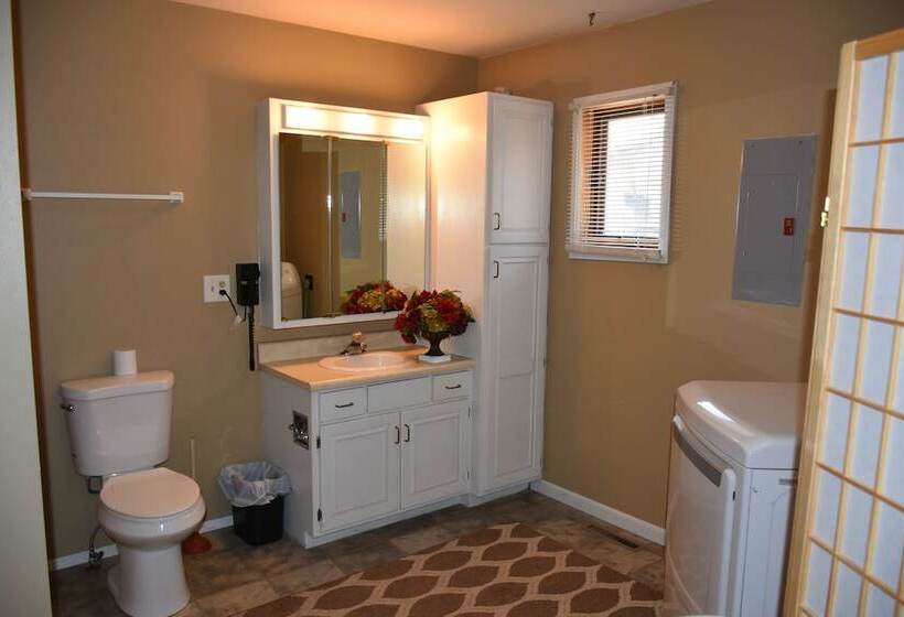 Yellowstone River Suites