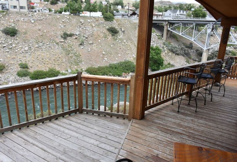 Yellowstone River Suites