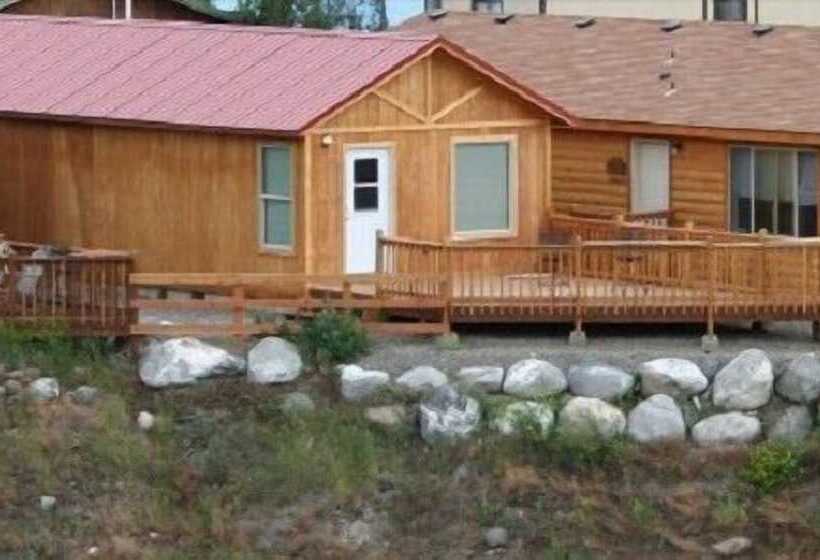 Yellowstone River Suites