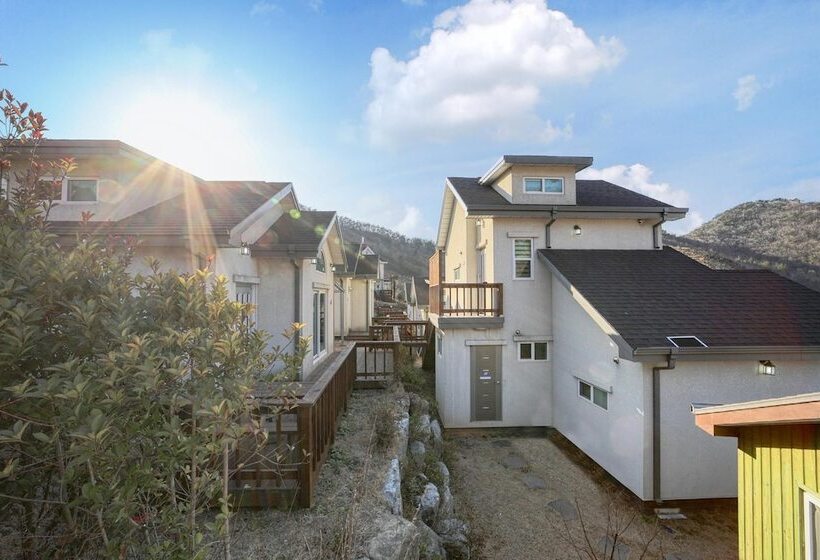 Yeosu Healling Spa Pension