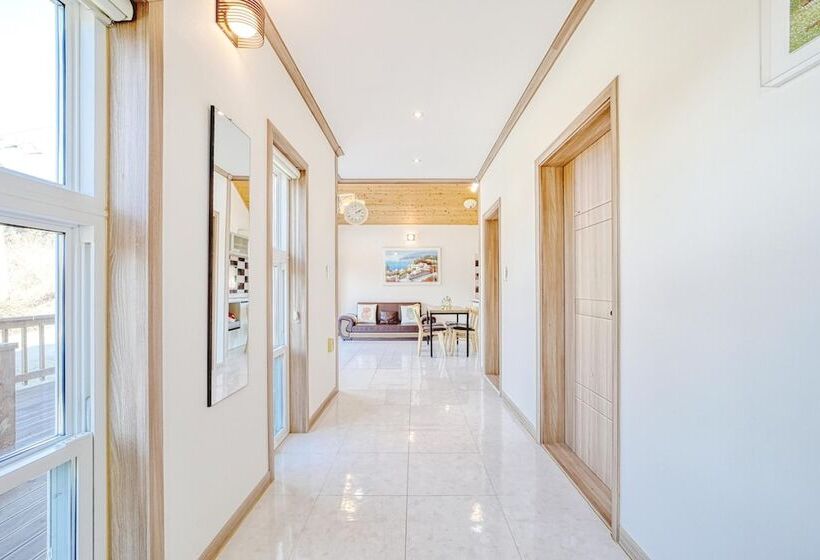 Yeosu Healling Spa Pension