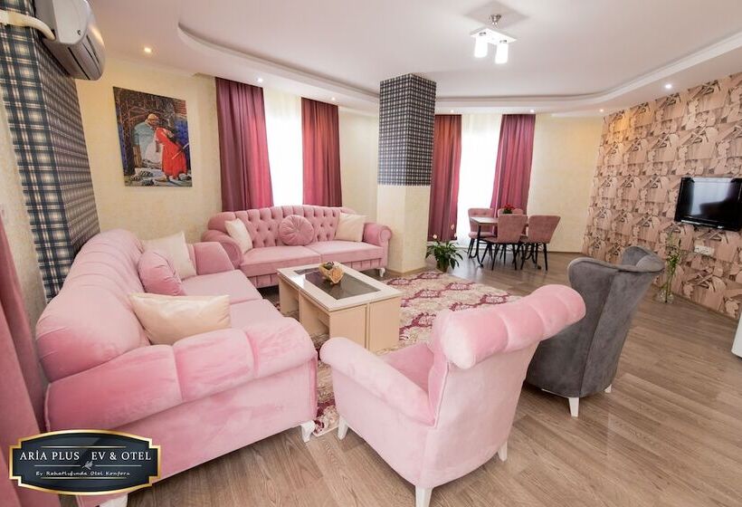Aria Plus Ev Otel