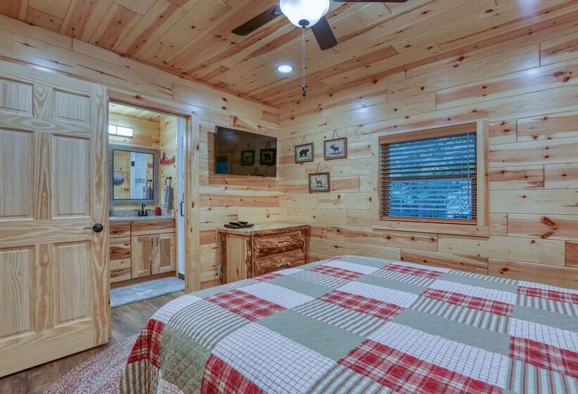 Beside Still Water 2   2 Bedrooms, 2 Baths, Sleeps 6 Home By Redawning