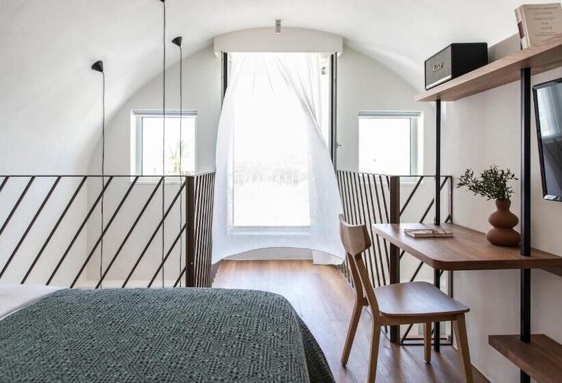 هتل Alero Seaside Skyros Resort