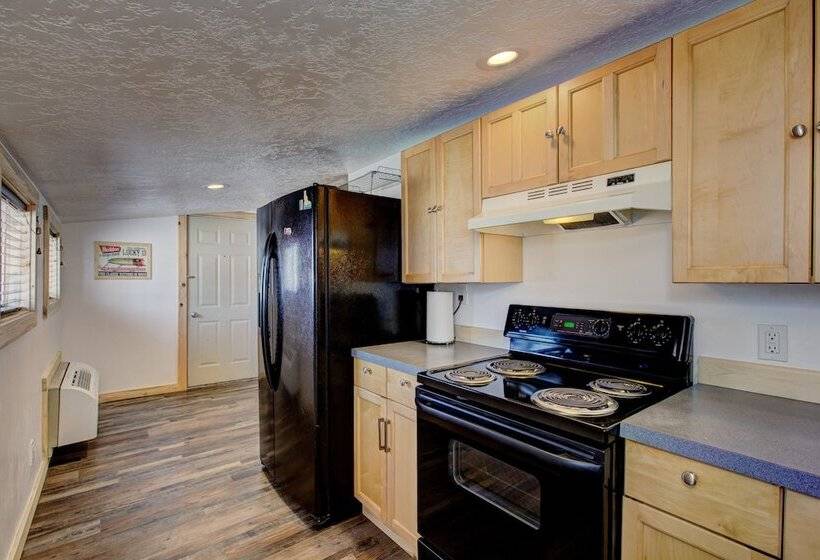 فندق Alpine Lodge