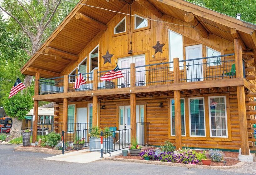 فندق Alpine Lodge