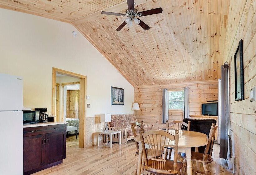 فندق Ingonish Chalets