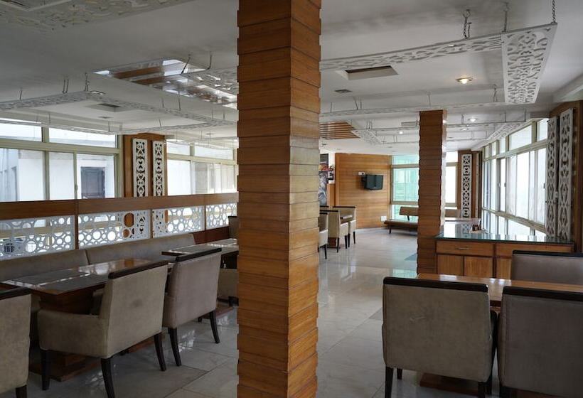 בית מלון כפרי Value And Spa By Decentstayz