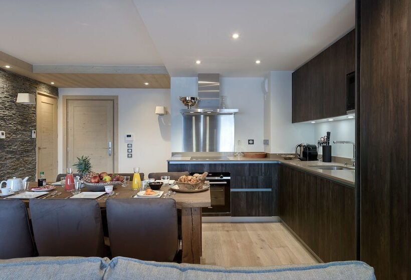 住所  Le C By Alpine Resorts