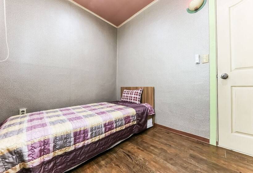 Motel Dangjin Kkumui Gungjeon
