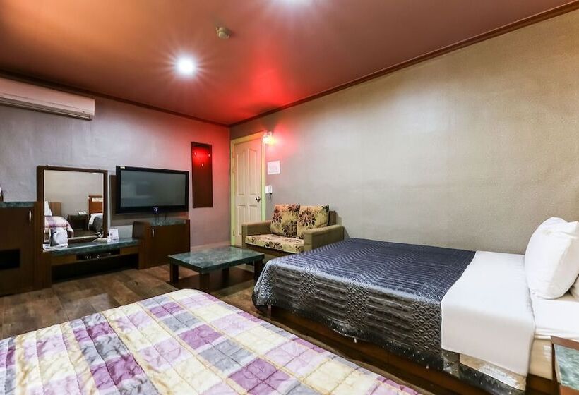 Motel Dangjin Kkumui Gungjeon