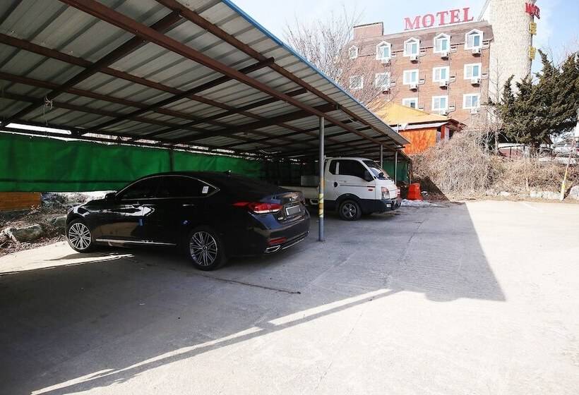 Motel Dangjin Kkumui Gungjeon
