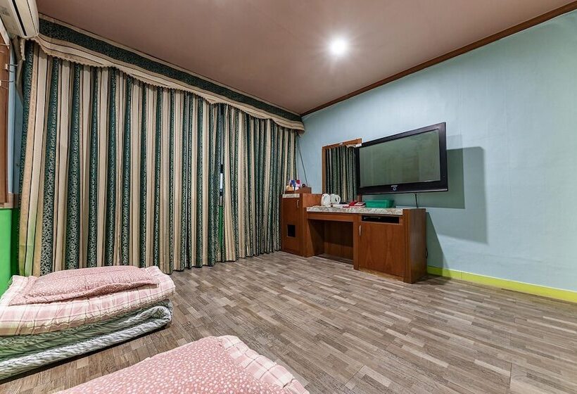Motel Dangjin Kkumui Gungjeon
