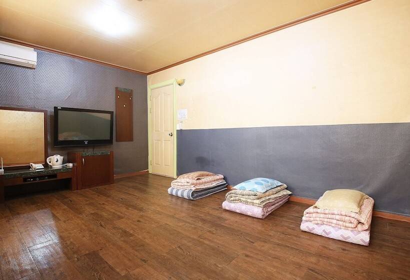 Motel Dangjin Kkumui Gungjeon