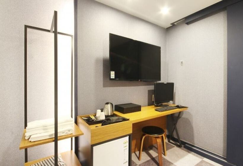 فندق على الطريق Gimhae Samgye Martin