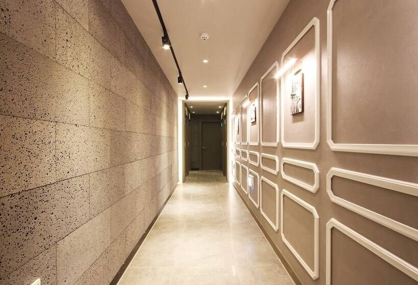 فندق على الطريق Gimhae Samgye Martin