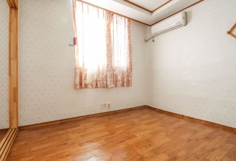 汽车旅馆  Muju Vip Pension