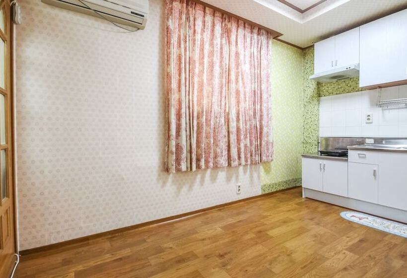 汽车旅馆  Muju Vip Pension