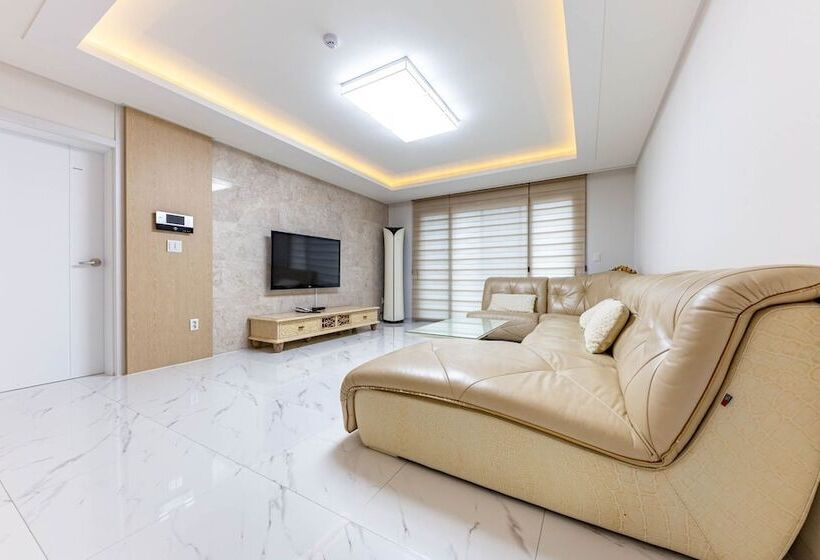 汽车旅馆  Yeosu Zava