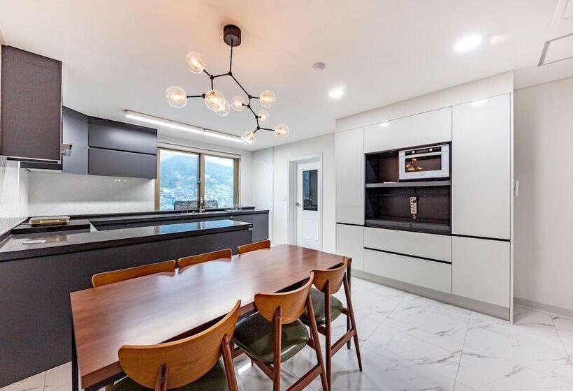 汽车旅馆  Yeosu Zava