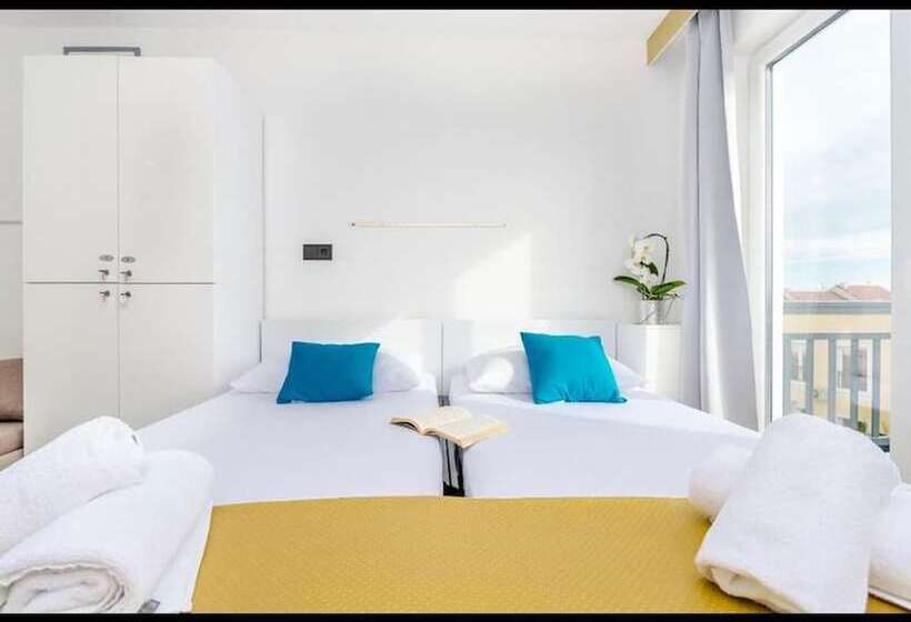 ペンション Room In Guest Room   All Saints Suites B&b Kastela   Double Room