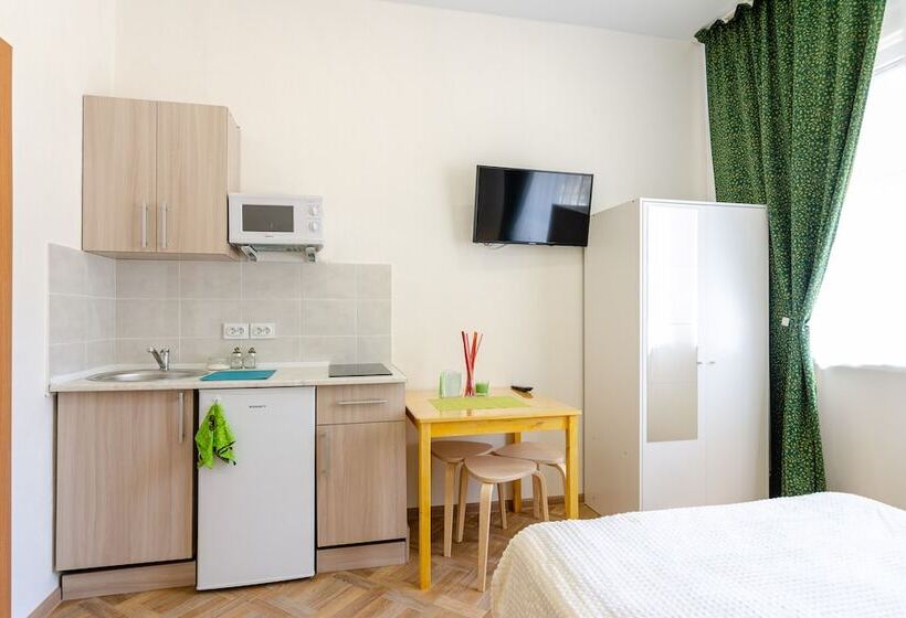 Apartments On Borisa Pupko 5