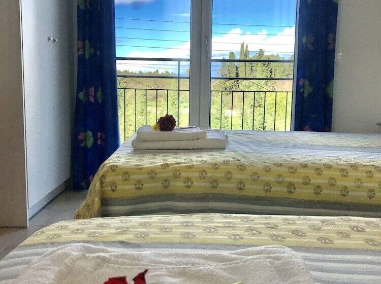 Banos Apartments And Swimming  Pool