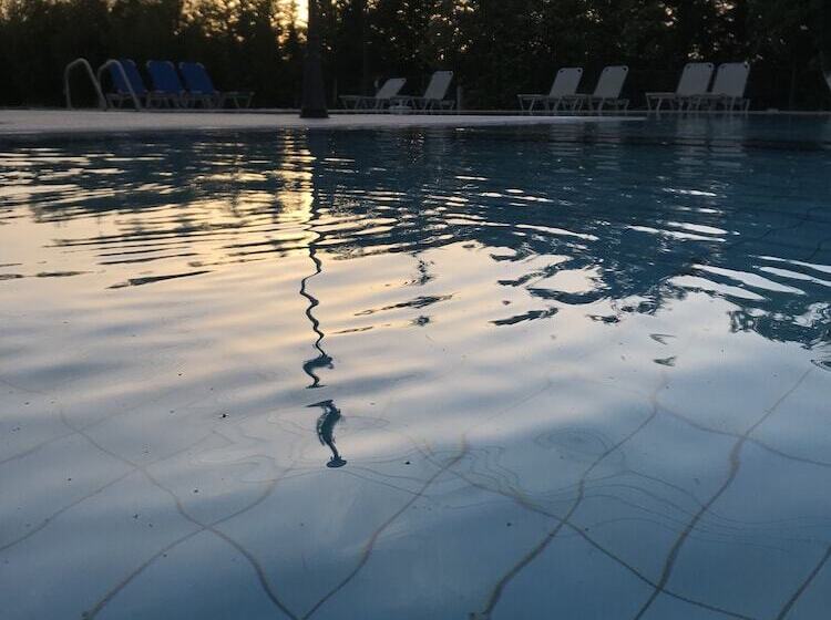 Banos Apartments And Swimming  Pool