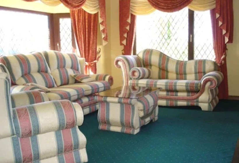 مبيت وإفطار Abbey Court