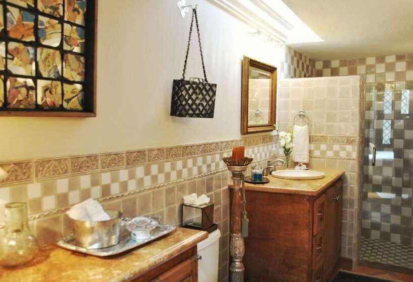 تختخواب و صبحانه Casa De Los Chiqueados