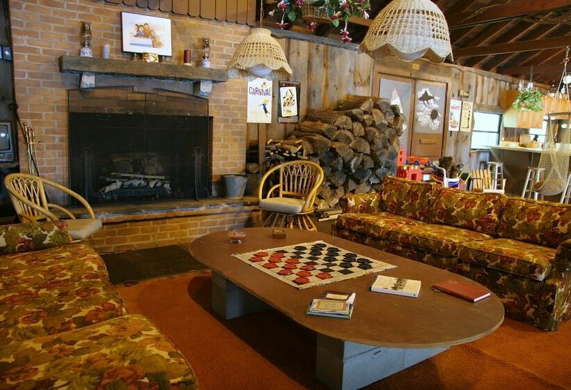 Cabin Deck House Formidable Cabin In Laurel Island