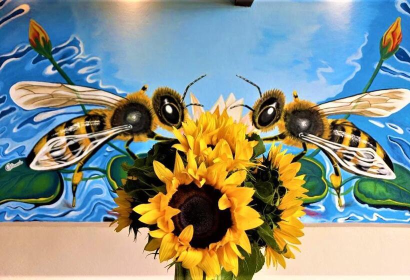 ホテル 12 Bees By Kavia