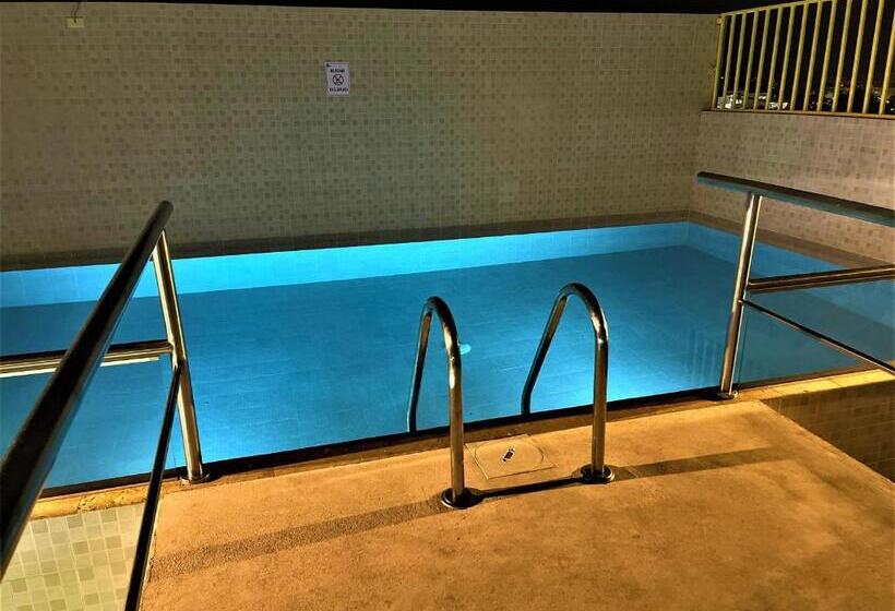 ホテル 12 Bees By Kavia