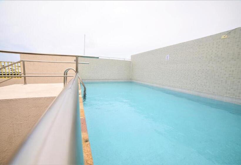 ホテル 12 Bees By Kavia