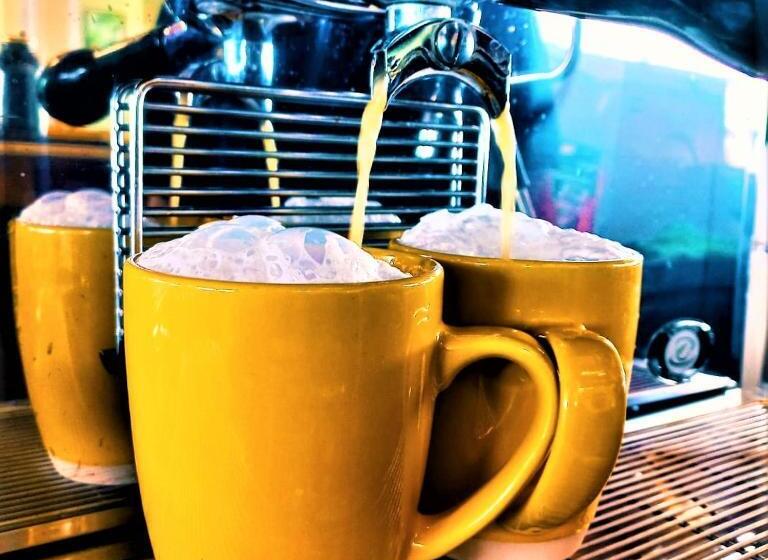 ホテル 12 Bees By Kavia