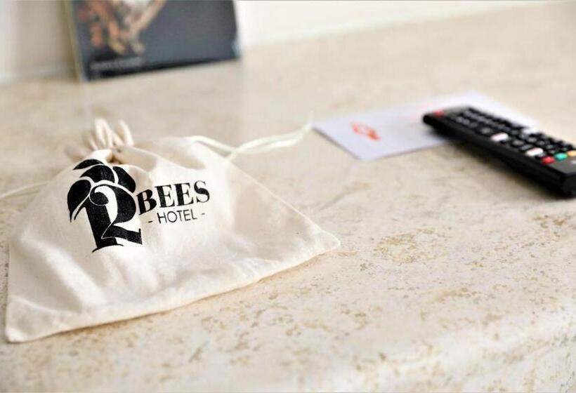 ホテル 12 Bees By Kavia