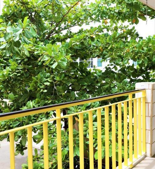 ホテル 12 Bees By Kavia