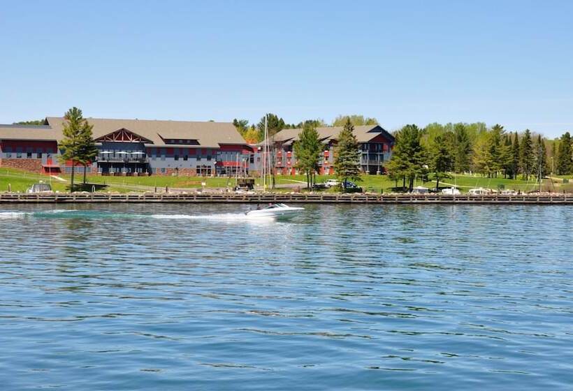 فندق Legendary Waters Resort & Casino