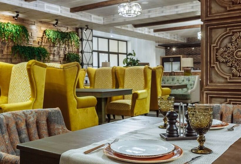 هتل Restaurant Mask