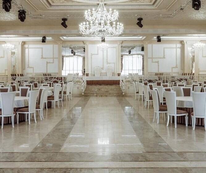 هتل Restaurant Mask