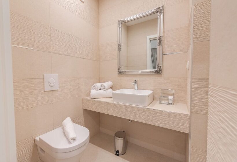 Отель Samstag Split