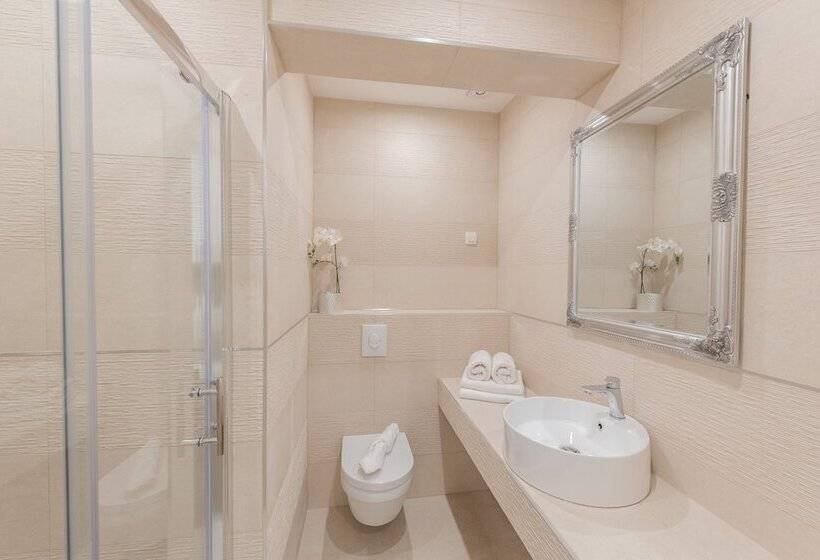 هتل Samstag Split